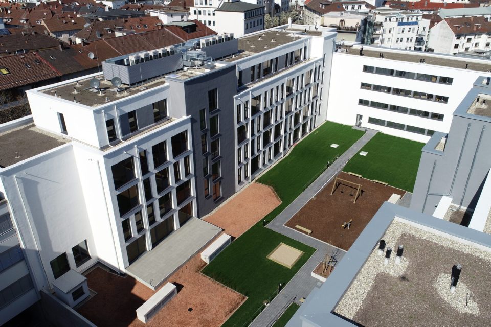 WLH Unternehmensberatung, Sedan Carré