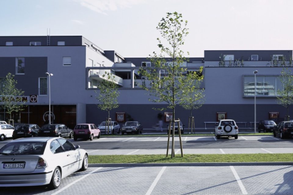 WLH Unternehmensberatung, Einkaufszentrum im Blumenwinkel